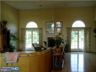 625 Devon Court Mickleton, NJ 08056 - Photo 3 of 12 Family Room