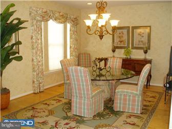 625 Devon Court Mickleton, NJ 08056 - Photo 5 of 12 Dining Room