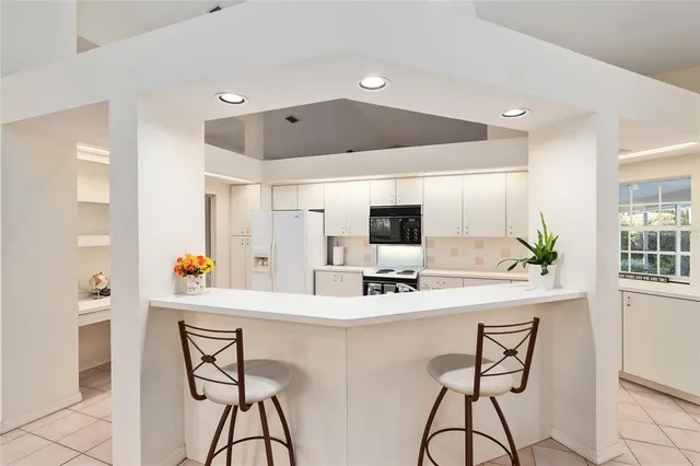 $645,000 | 4704 Northwest 57th Drive, Gainesville, FL 32653