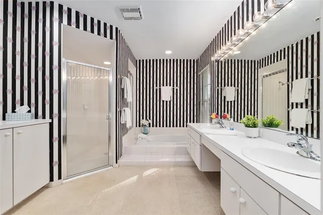 $645,000 | 4704 Northwest 57th Drive, Gainesville, FL 32653