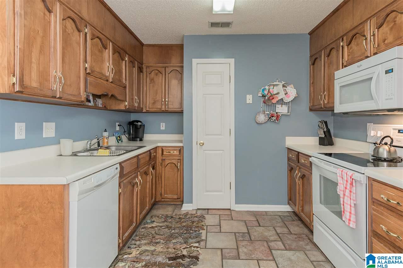 161 Lake Terrace Alabaster, AL 35007 - Photo 15 of 39