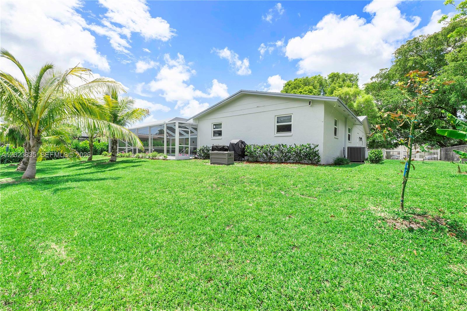 6241 Southwest 16th Street Plantation, FL 33317 - Photo 21 of 36