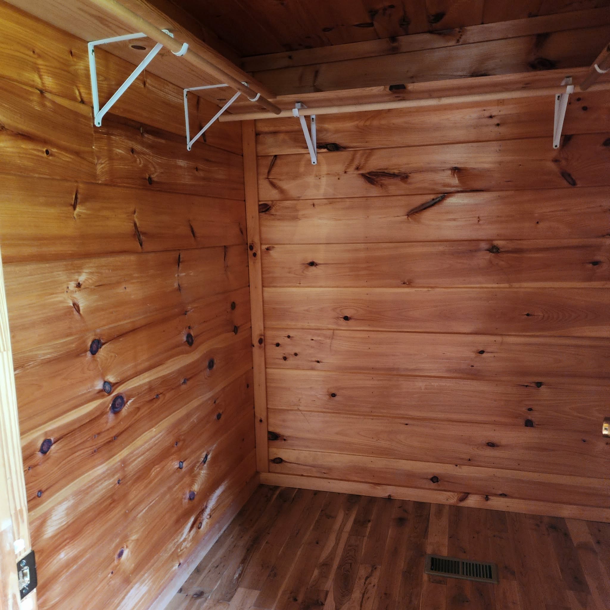 145 Mrs Gower Road Lawrenceburg, TN 38464 - Photo 9 of 26 a view of walk in closet