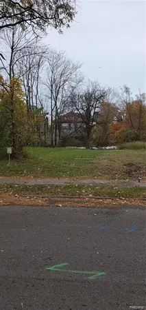 $7,500 | 908 Manistique Street, Detroit, MI 48215