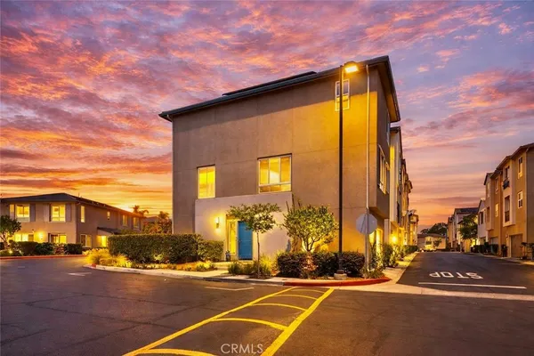 $849,000 | 12027 Acadia Court, Hawthorne, CA 90250