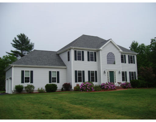 12 Noreen Road Mansfield, MA 02048 - Photo 1 of 13 Gallery Image 1