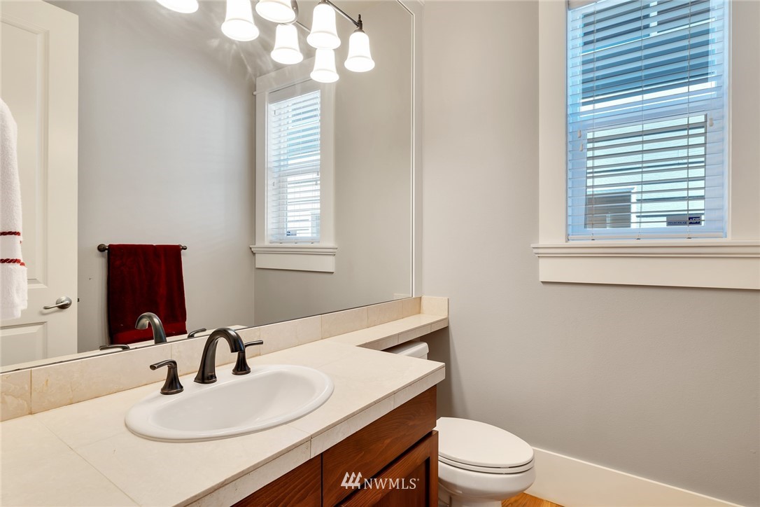 5126 Northeast 10th Street Renton, WA 98059 - Photo 10 of 35 Gallery Image 10