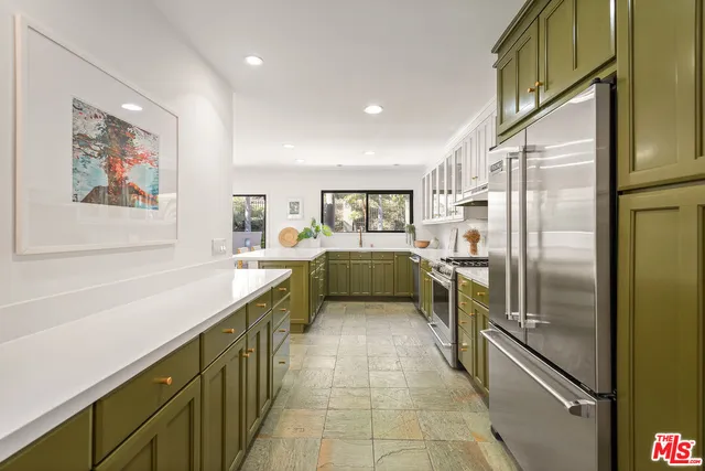 $2,650,000 | 3437 Cloudcroft Drive, Malibu, CA 90265