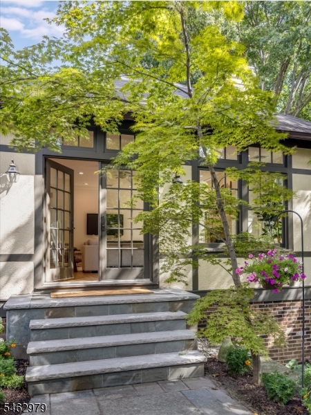 121 Christopher Street Montclair, NJ 07042 - Photo 35 of 47 Gallery Image 35