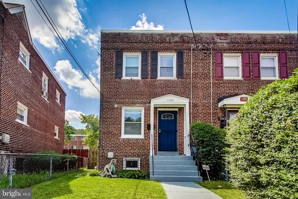 $2,950 | 1145 46th Place Southeast, Washington, DC 20019