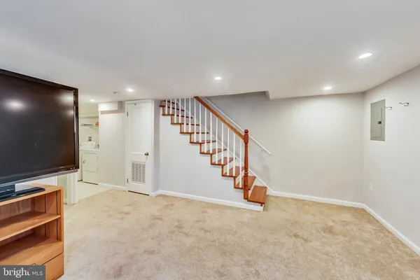 $2,950 | 1145 46th Place Southeast, Washington, DC 20019