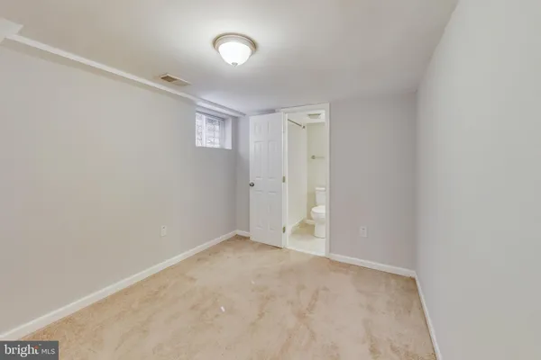 $2,950 | 1145 46th Place Southeast, Washington, DC 20019