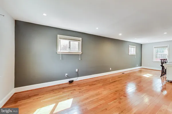 $2,950 | 1145 46th Place Southeast, Washington, DC 20019