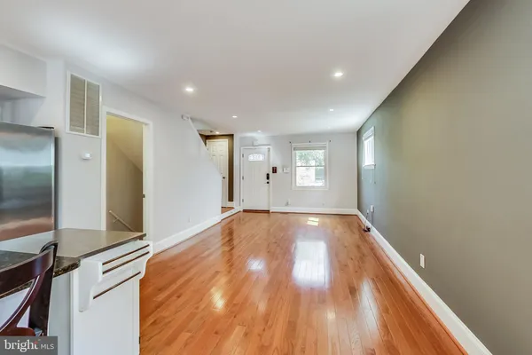 $2,950 | 1145 46th Place Southeast, Washington, DC 20019