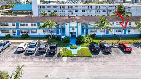 $199,900 | 3212 Northeast 8th Court, Unit 7, Pompano Beach, FL 33062