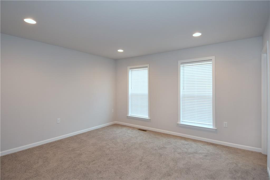 122 Gress Road Cranberry Township, PA 16066 - Photo 28 of 33 an empty room with windows