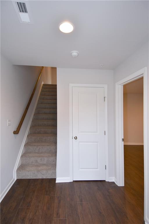 122 Gress Road Cranberry Township, PA 16066 - Photo 6 of 33 a view of entryway with wooden floor