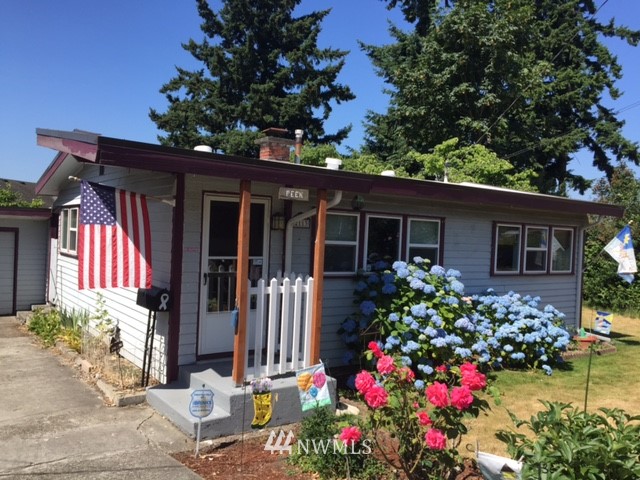 2113 Northeast 6th Place Renton, WA 98056 - Photo 1 of 23