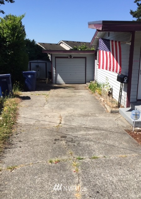 2113 Northeast 6th Place Renton, WA 98056 - Photo 14 of 23