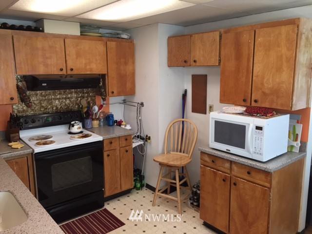 2113 Northeast 6th Place Renton, WA 98056 - Photo 7 of 23