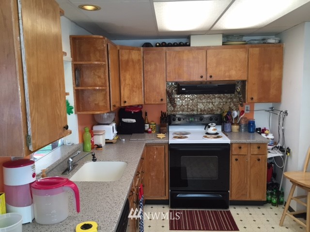 2113 Northeast 6th Place Renton, WA 98056 - Photo 8 of 23
