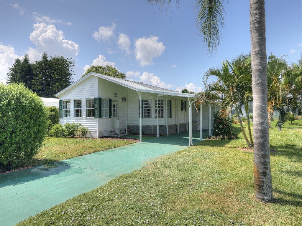 7530 Agawam Road Micco, FL 32976 - Photo 5 of 28 Gallery Image 5
