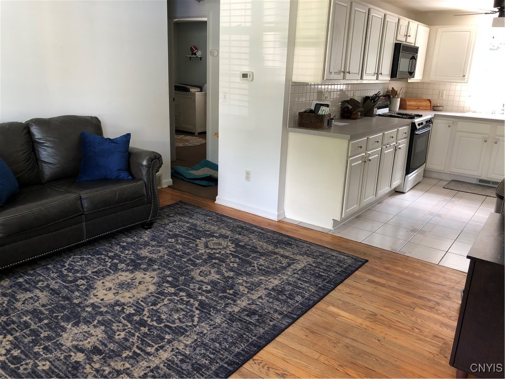 204 Champlin Drive Syracuse, NY 13206 - Photo 13 of 34