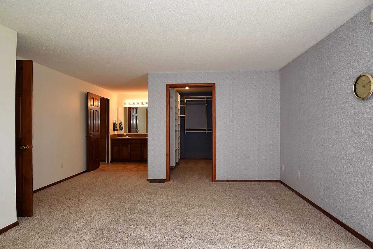 4510 East La Dolce Road Colbert, WA 99005 - Photo 8 of 20