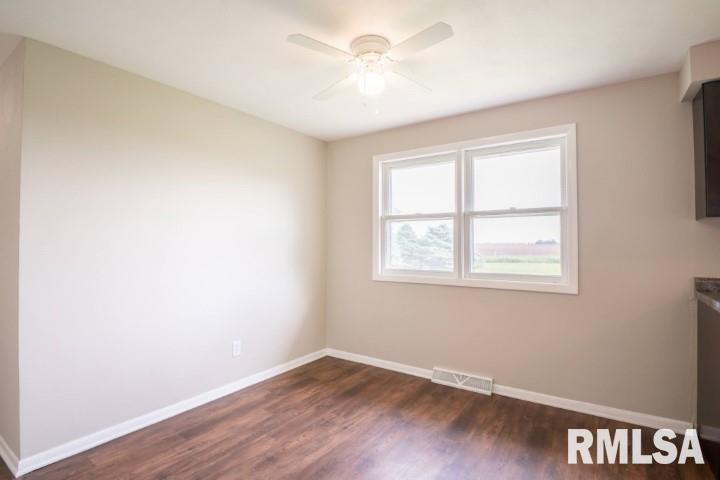 13068 Antioch Road Tremont, IL 61568 - Photo 5 of 27 Gallery Image 5