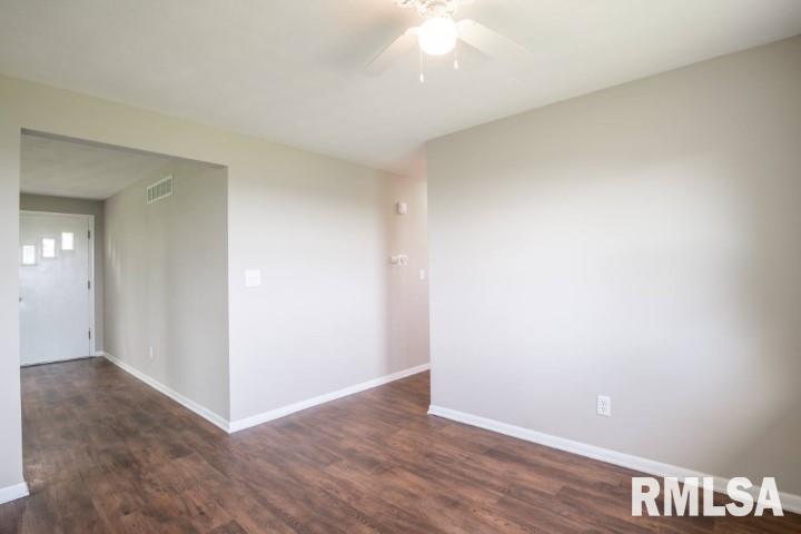 13068 Antioch Road Tremont, IL 61568 - Photo 6 of 27 Gallery Image 6