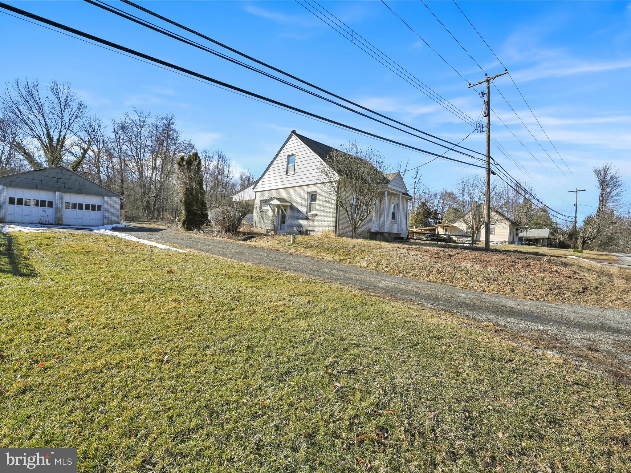 2067 South Forge Road Palmyra, PA 17078 - Photo 21 of 27 Side