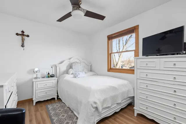 $299,900 | 3110 Timber Hill Lane, Aurora, IL 60504