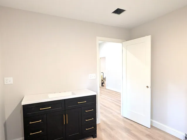 $625,000 | 330 Benjamin Wentworth Drive, Tamworth, NH 03817