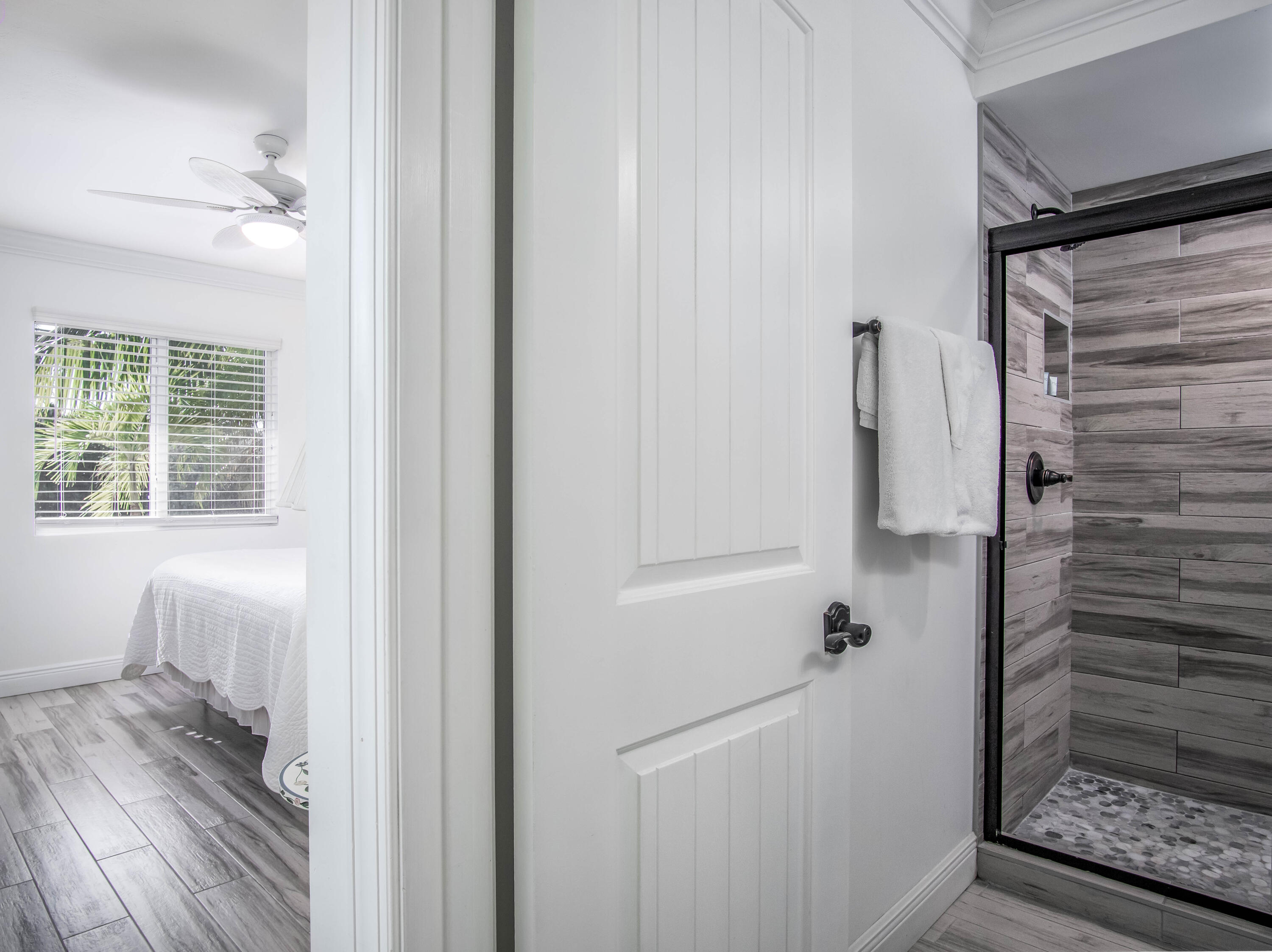 89 Sombrero Beach Road Marathon, FL 33050 - Photo 18 of 55 Master Bathroom (2)