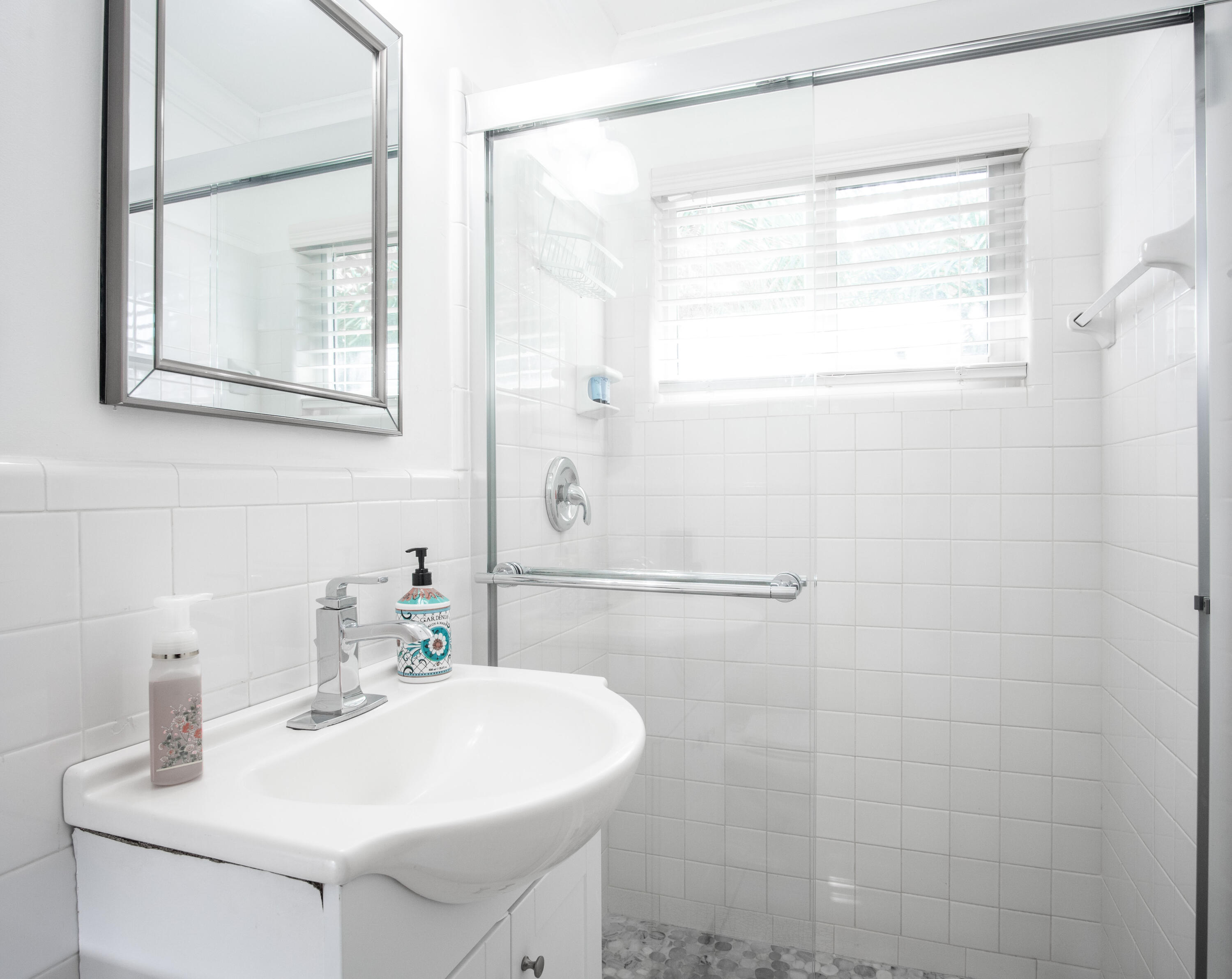89 Sombrero Beach Road Marathon, FL 33050 - Photo 24 of 55 Bathroom (2)
