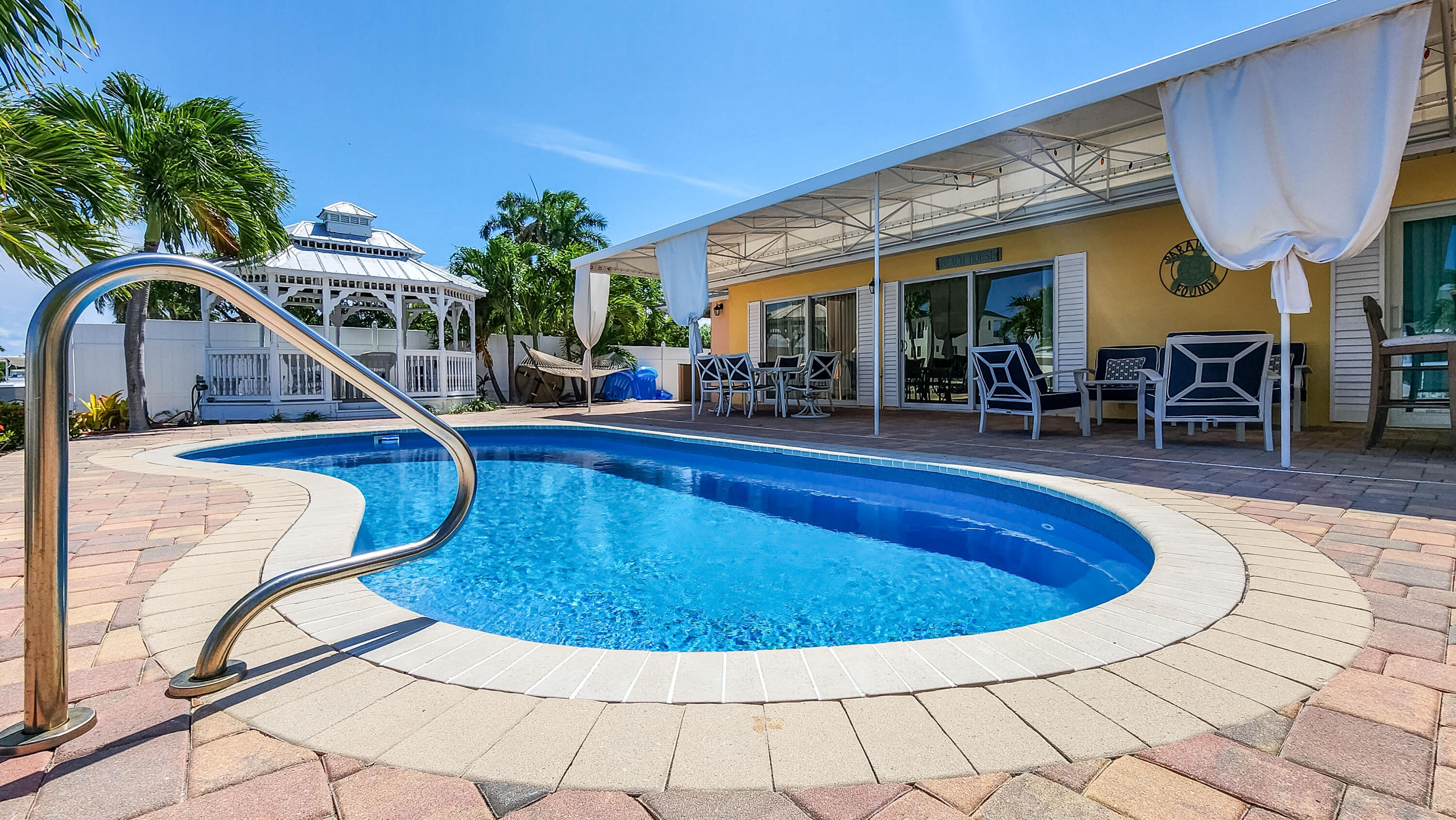89 Sombrero Beach Road Marathon, FL 33050 - Photo 45 of 55 Canal home with a pool gazebo docks ocea