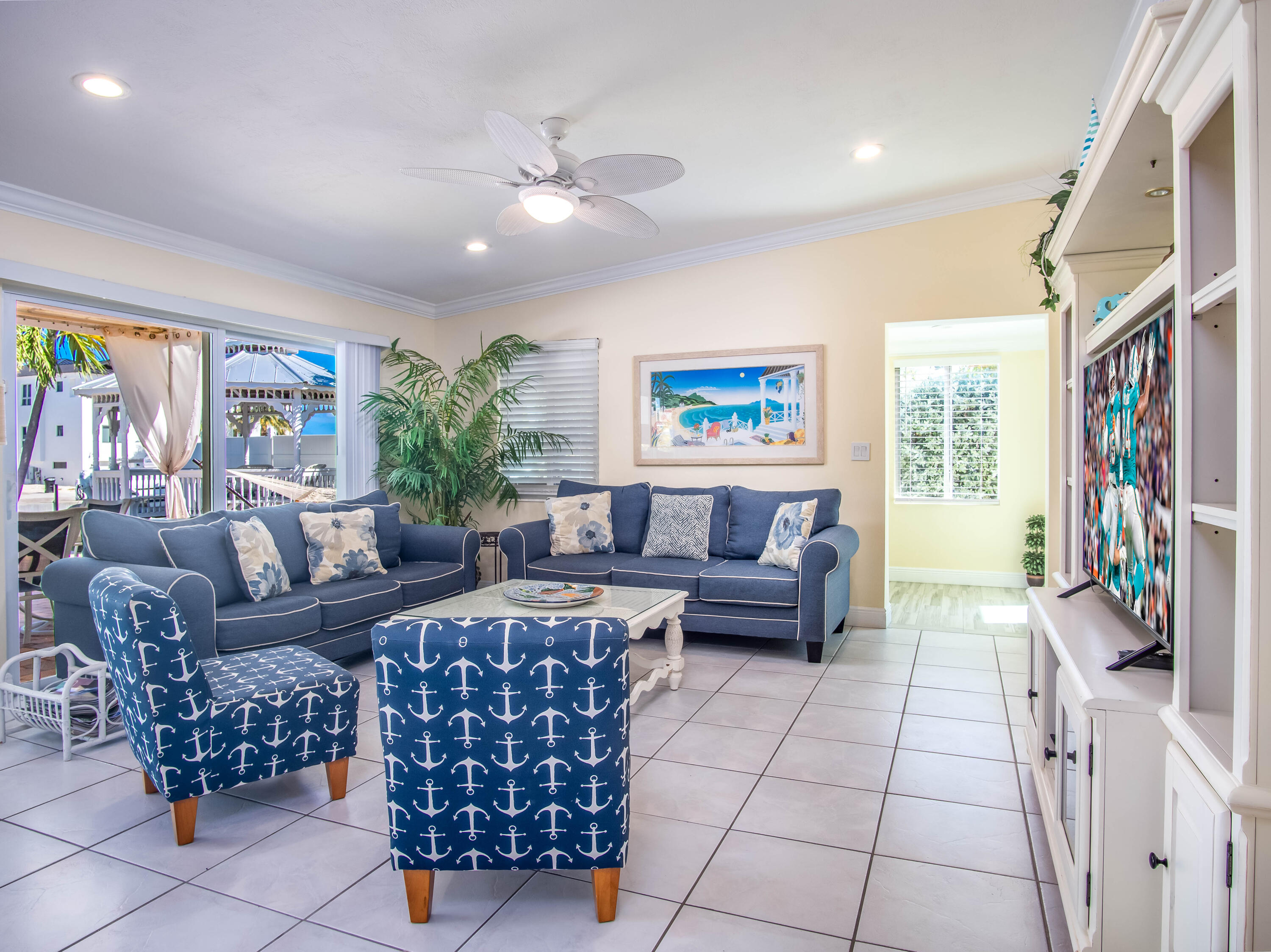 89 Sombrero Beach Road Marathon, FL 33050 - Photo 9 of 55 Living Room (2)