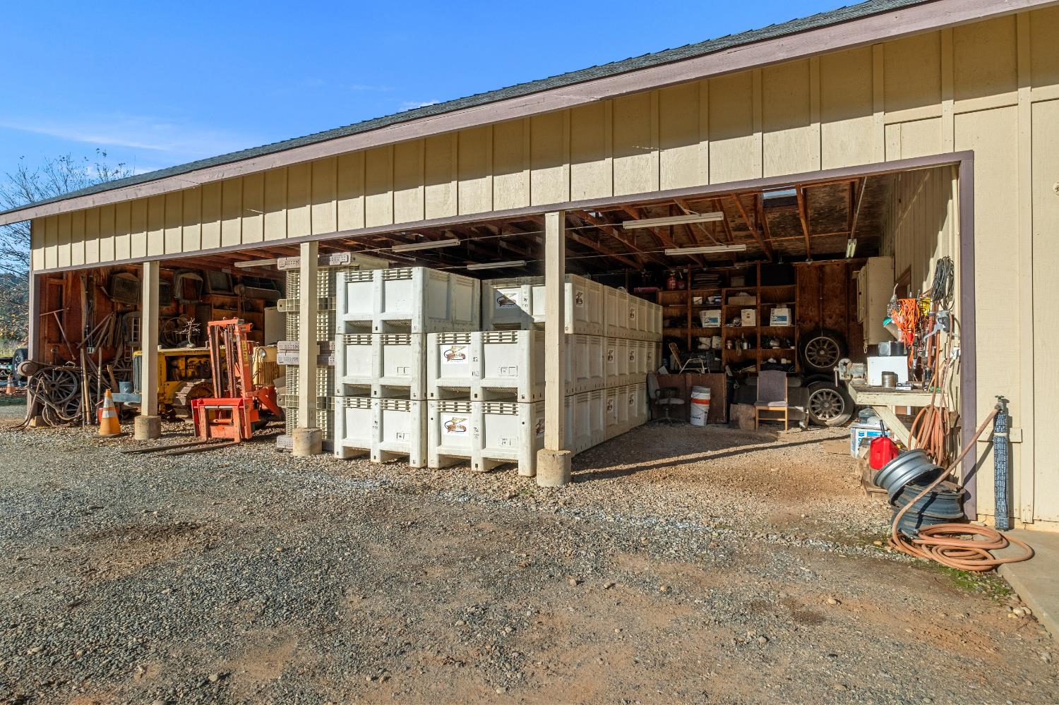 2635 Cleese Road Camino, CA 95709 - Photo 16 of 33