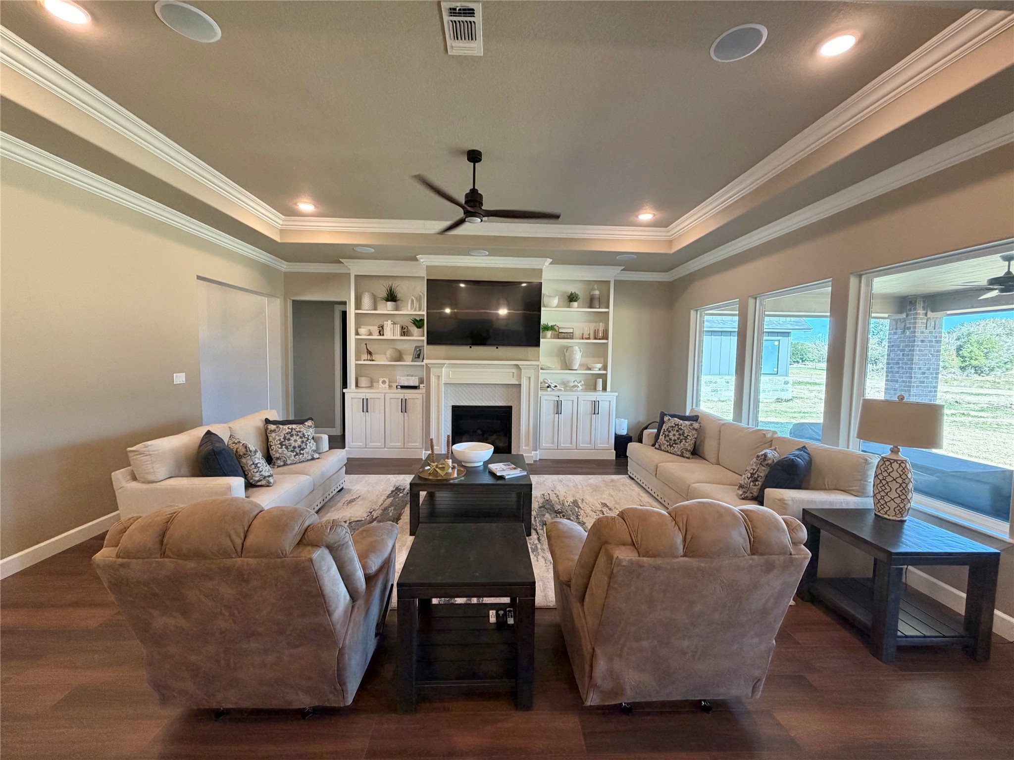 838 Oak Ridge Drive Angleton, TX 77515 - Photo 10 of 49