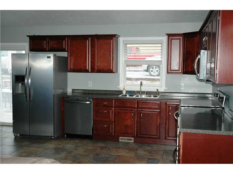 290 Lagonda Road Washington, PA 15301 - Photo 5 of 10 Kitchen. Another view of the kitchen.