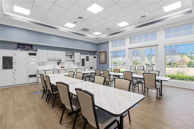 $589,900 | 1081 Lake Ter Bend, Greensboro, GA 30642