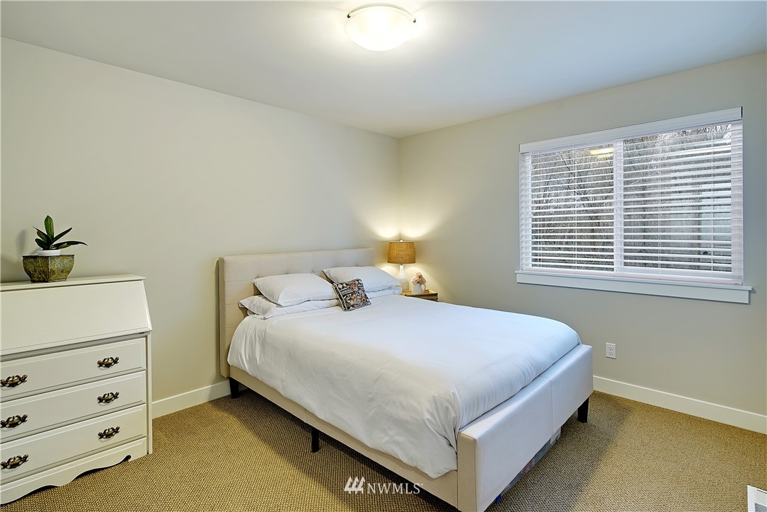 18921 10th Drive Southeast Bothell, WA 98012 - Photo 16 of 25