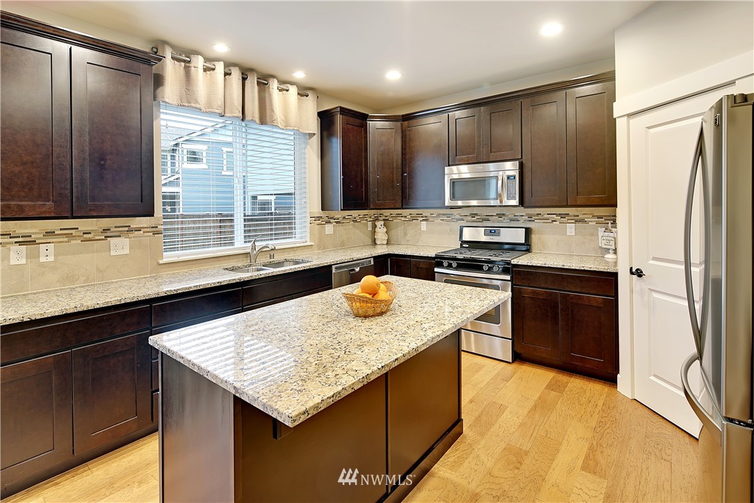 18921 10th Drive Southeast Bothell, WA 98012 - Photo 3 of 25