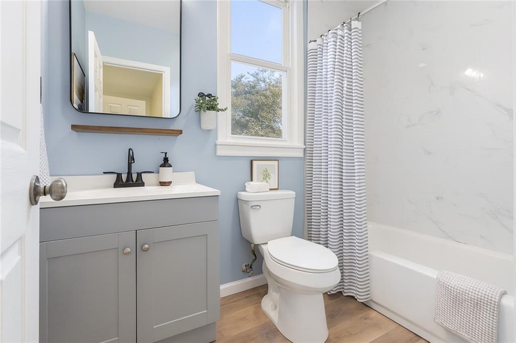1105 Stock Street Pittsburgh, PA 15207 - Photo 21 of 37 a bathroom with a sink toilet and shower
