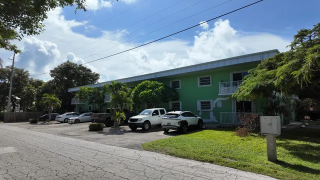 $349,000 | 1129 Pebble Beach Lane, Unit 11, Marathon, FL 33050