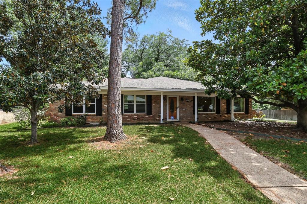 503 Summit Ridge Drive Euless, TX 76039 - Photo 1 of 40 front view of a house with a yard