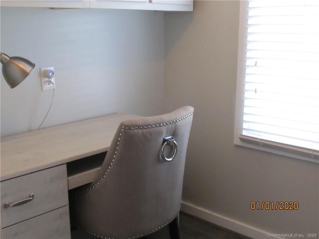 11 Bond Street East Lyme, CT 06357 - Photo 15 of 21