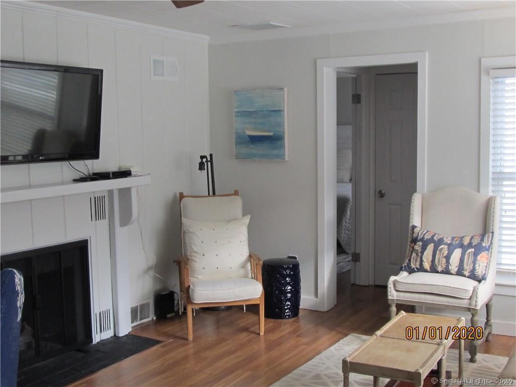 11 Bond Street East Lyme, CT 06357 - Photo 2 of 21