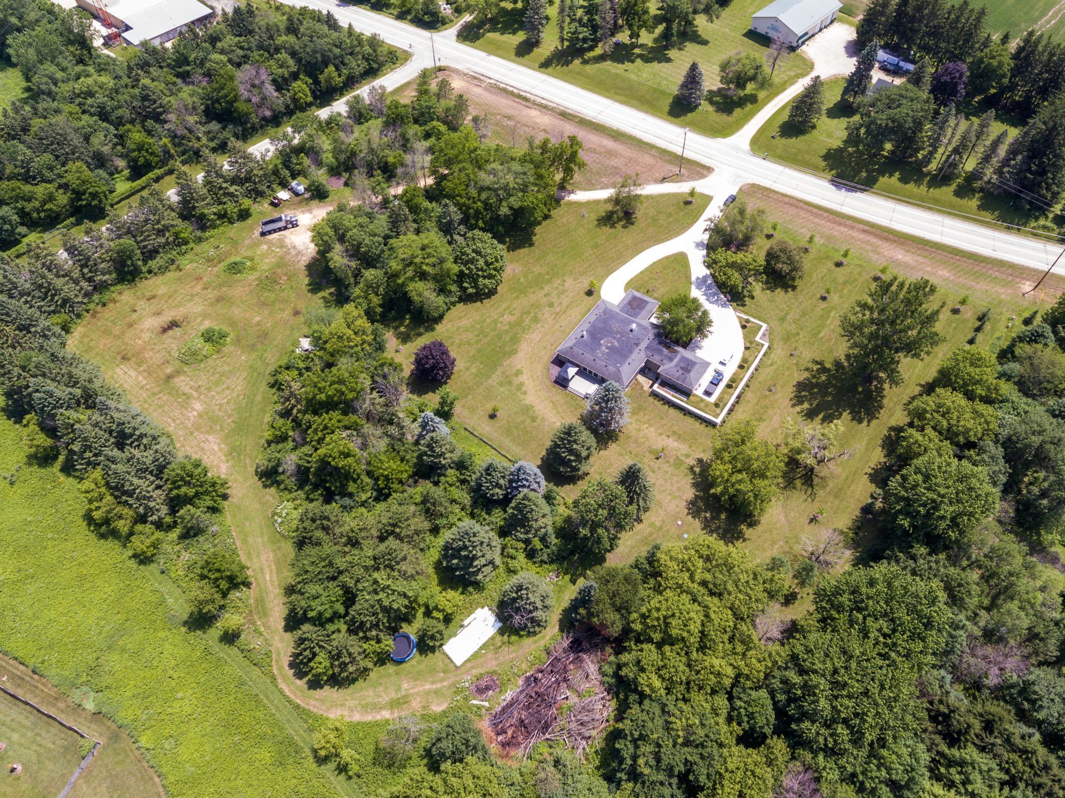 5415 Country Club Road Southwest Rochester, MN 55901 - Photo 6 of 61 Gallery Image 6