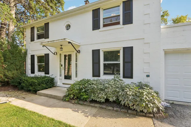 $365,000 | 515 East Dean Road, Fox Point, WI 53217